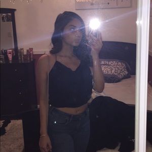 Meet your Posher, Anissa